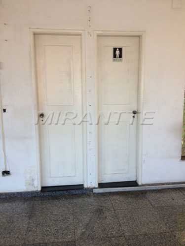 Comercial de 80m² em Água Fria