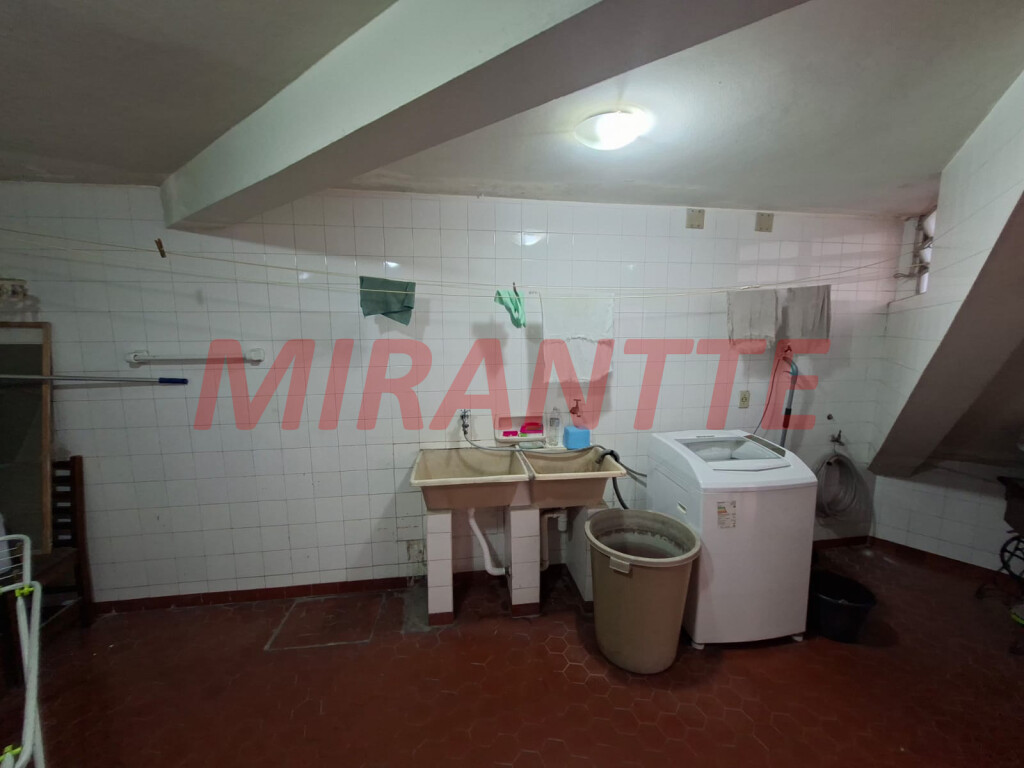 Sobrado de 245m² com 4 quartos em Jardim São Paulo