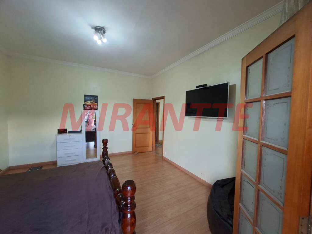 Sobrado de 245m² com 4 quartos em Jardim São Paulo