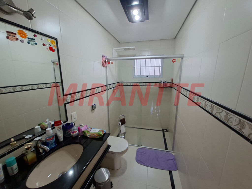 Sobrado de 245m² com 4 quartos em Jardim São Paulo