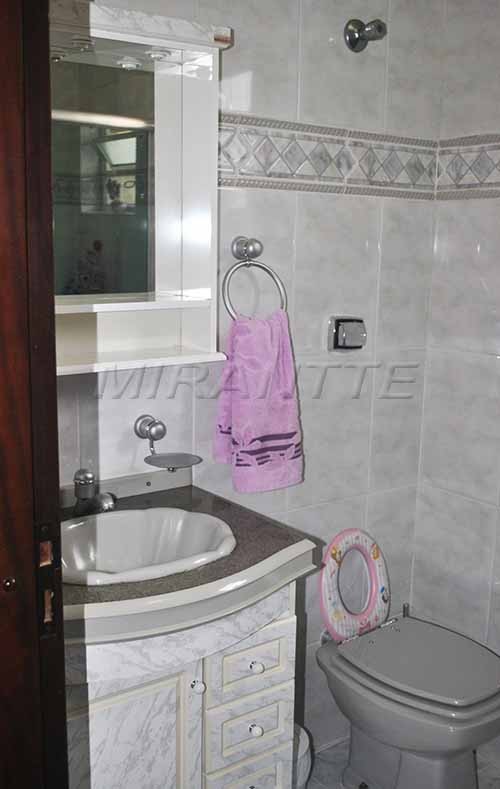 Sobrado de 138m² com 3 quartos em Vila Gustavo