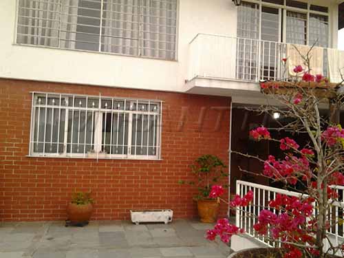 Sobrado de 180m² com 3 quartos em Horto Florestal