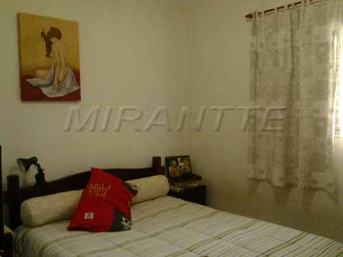 Sobrado de 180m² com 3 quartos em Horto Florestal