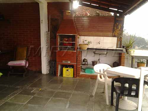 Sobrado de 180m² com 3 quartos em Horto Florestal