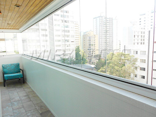 Apartamento de 170m² com 3 quartos em Aclimação