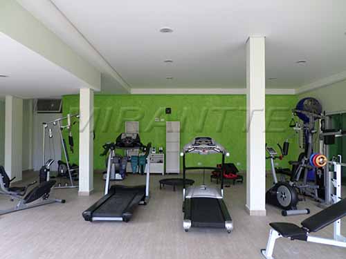 Sobrado de 1200m² com 4 quartos em Jardim Itatinga