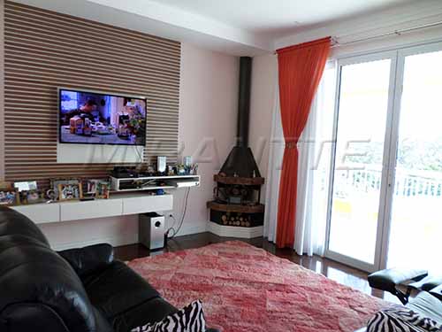 Sobrado de 1200m² com 4 quartos em Jardim Itatinga