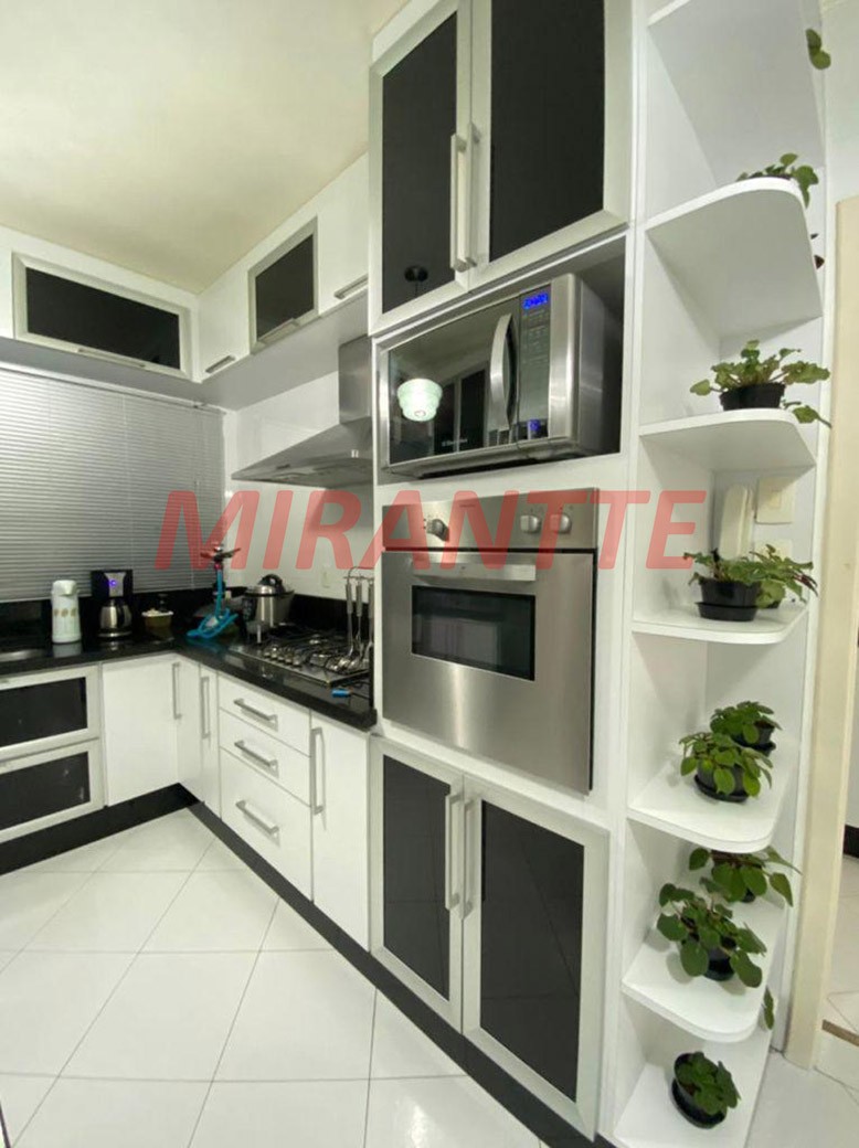 Sobrado com 4 quartos em Horto Florestal