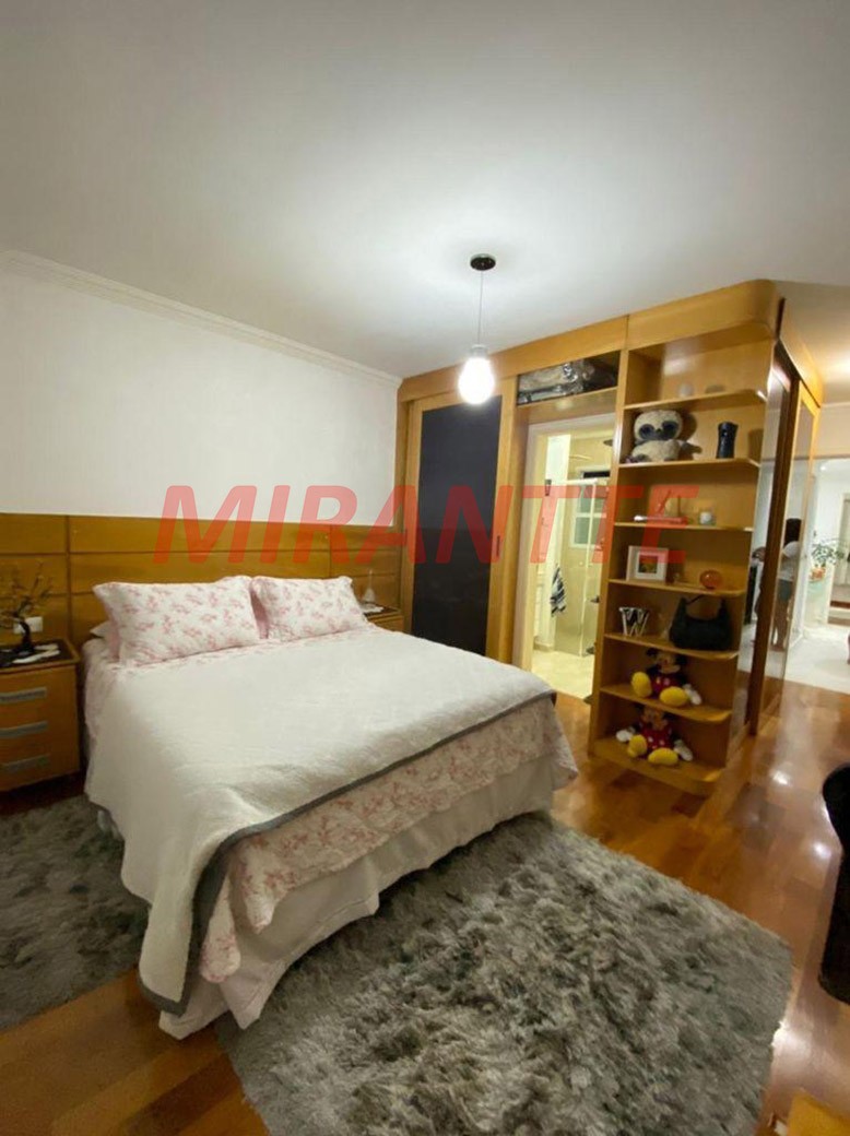 Sobrado com 4 quartos em Horto Florestal