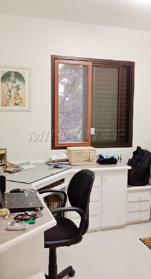Apartamento de 117m² com 3 quartos em Santana