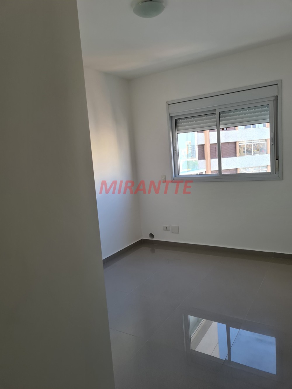 Apartamento de 77m² com 2 quartos em Santana