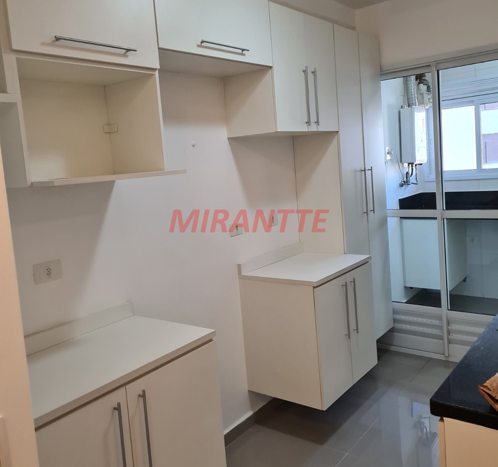 Apartamento de 77m² com 2 quartos em Santana