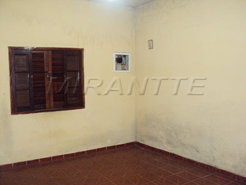 Casa terrea de 242m² com 3 quartos em Casa Verde Alta