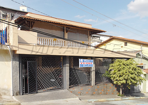 Casa terrea de 145m² com 4 quartos em Vila Santa Maria