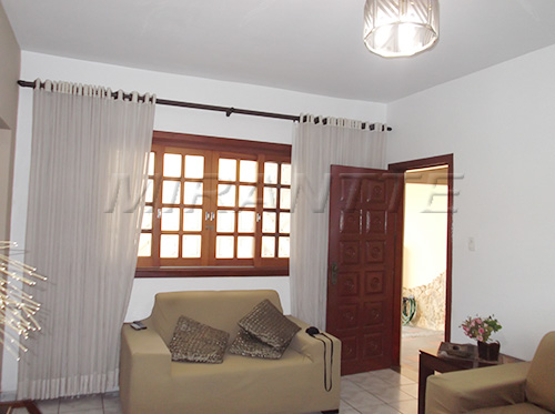 Casa terrea de 145m² com 4 quartos em Vila Santa Maria
