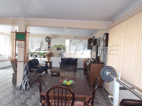 Casa terrea de 145m² com 4 quartos em Vila Santa Maria