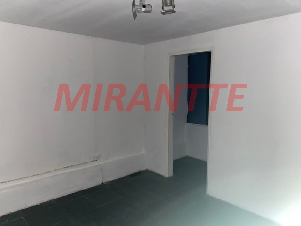 Comercial de 130m² em Santana