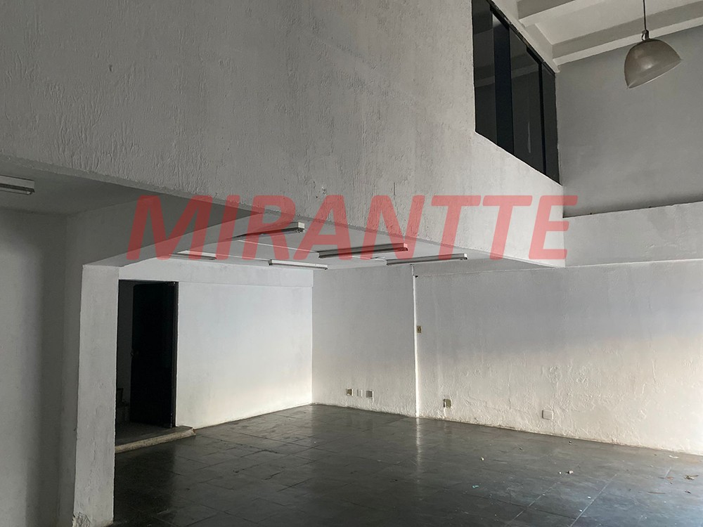 Comercial de 130m² em Santana