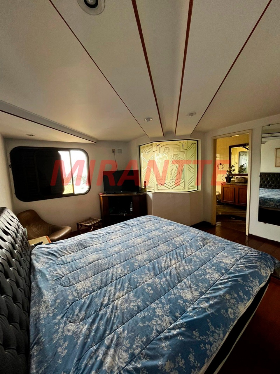 Cobertura de 350m² com 4 quartos em Horto Florestal