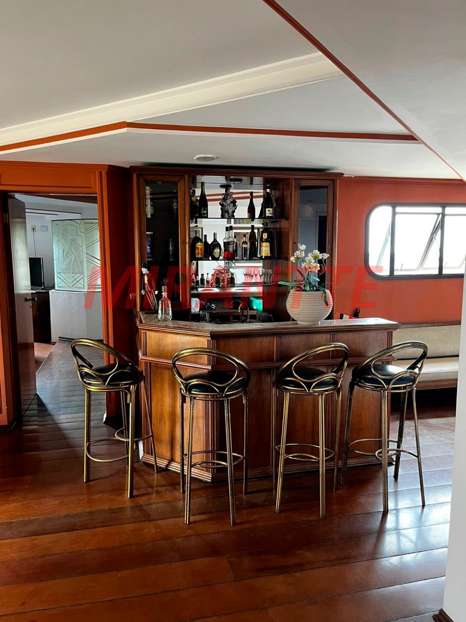 Cobertura de 350m² com 4 quartos em Horto Florestal