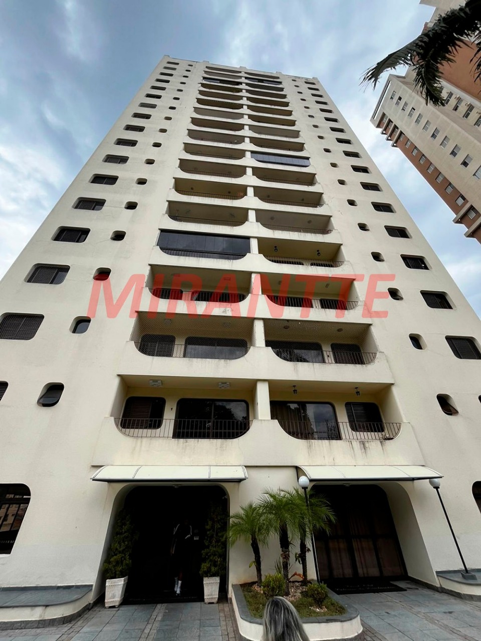 Cobertura de 350m² com 4 quartos em Horto Florestal