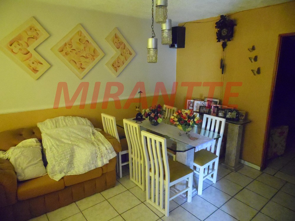Sobrado com 10 quartos em Casa Verde