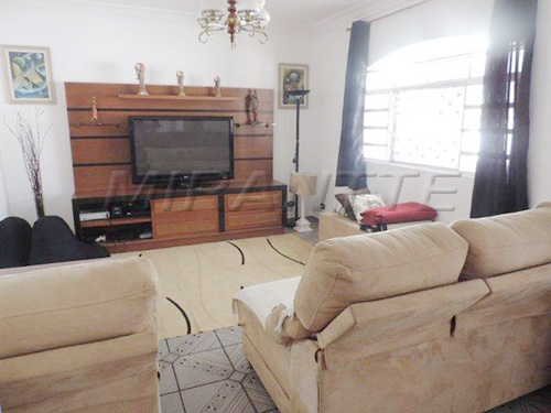 ChÁcara com 4 quartos em Jardim dos Afonsos