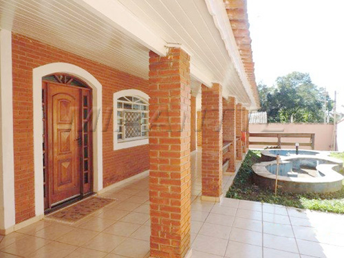 ChÁcara com 4 quartos em Jardim dos Afonsos