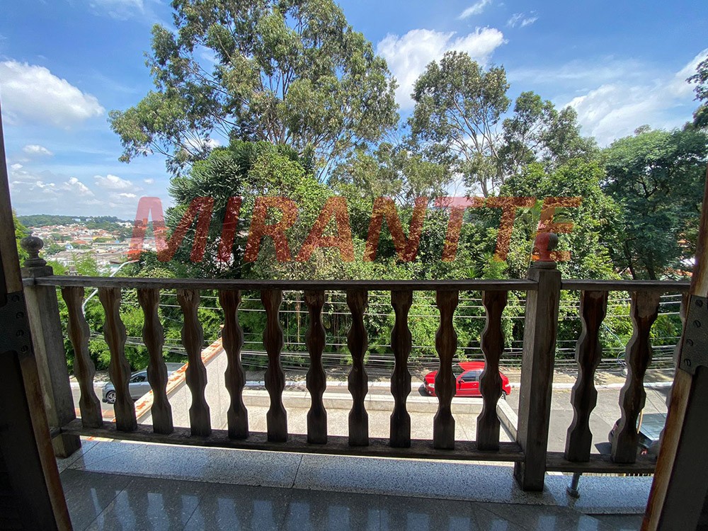Sobrado de 403m² com 4 quartos em Jardim Tremembé