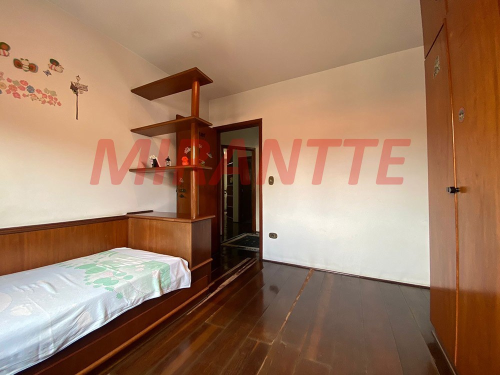 Sobrado de 403m² com 4 quartos em Jardim Tremembé