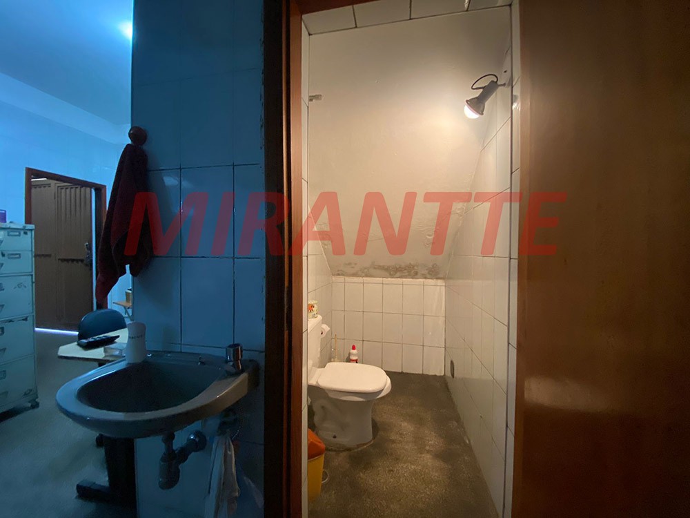 Sobrado de 403m² com 4 quartos em Jardim Tremembé