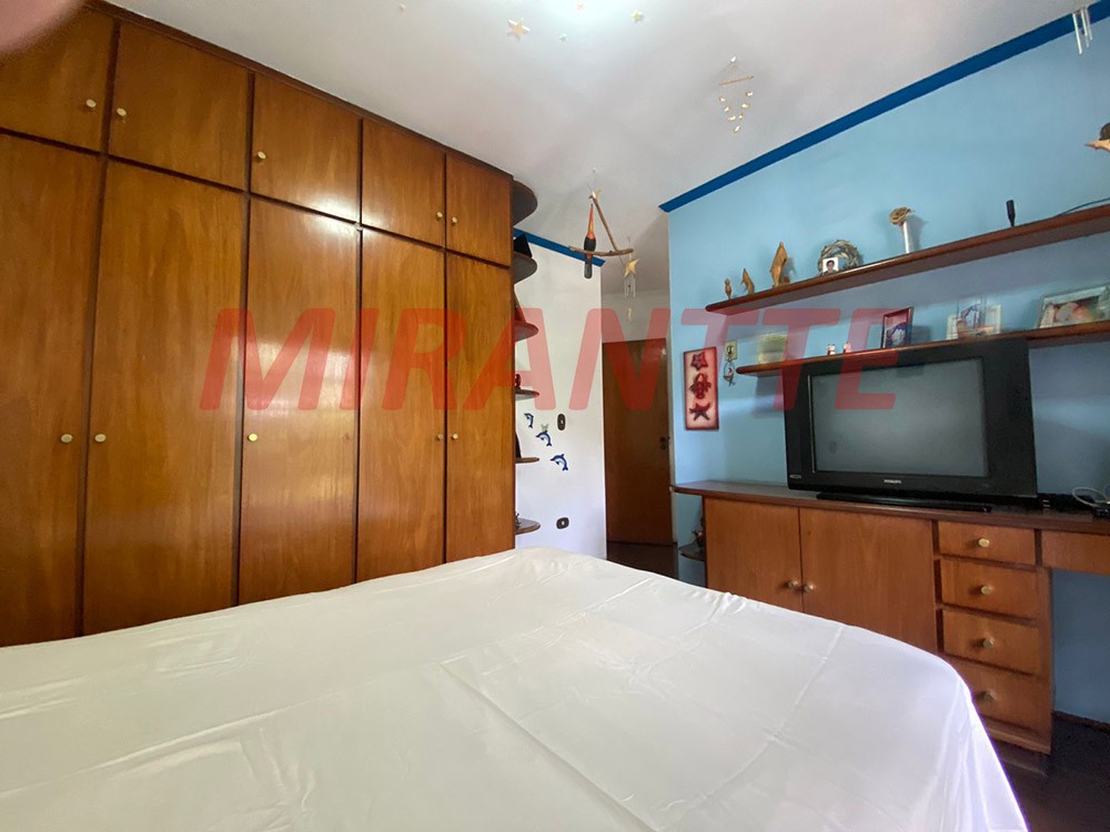 Sobrado de 403m² com 4 quartos em Jardim Tremembé