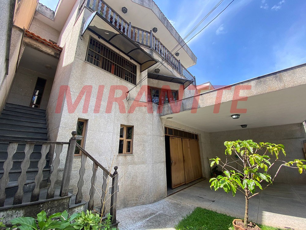 Sobrado de 403m² com 4 quartos em Jardim Tremembé