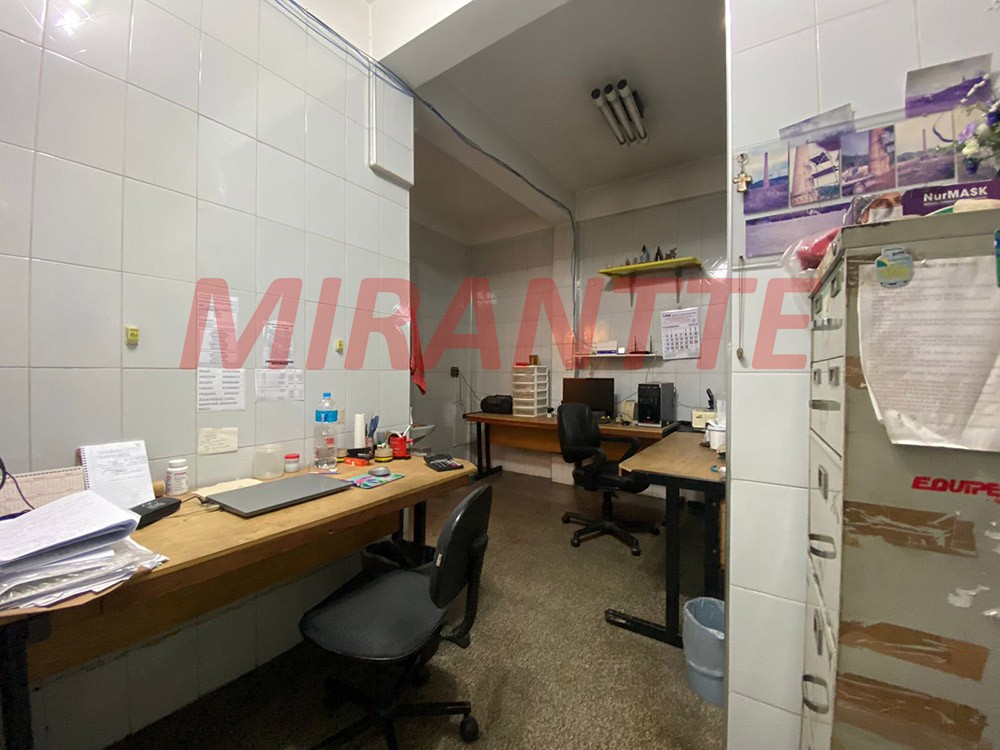 Sobrado de 403m² com 4 quartos em Jardim Tremembé