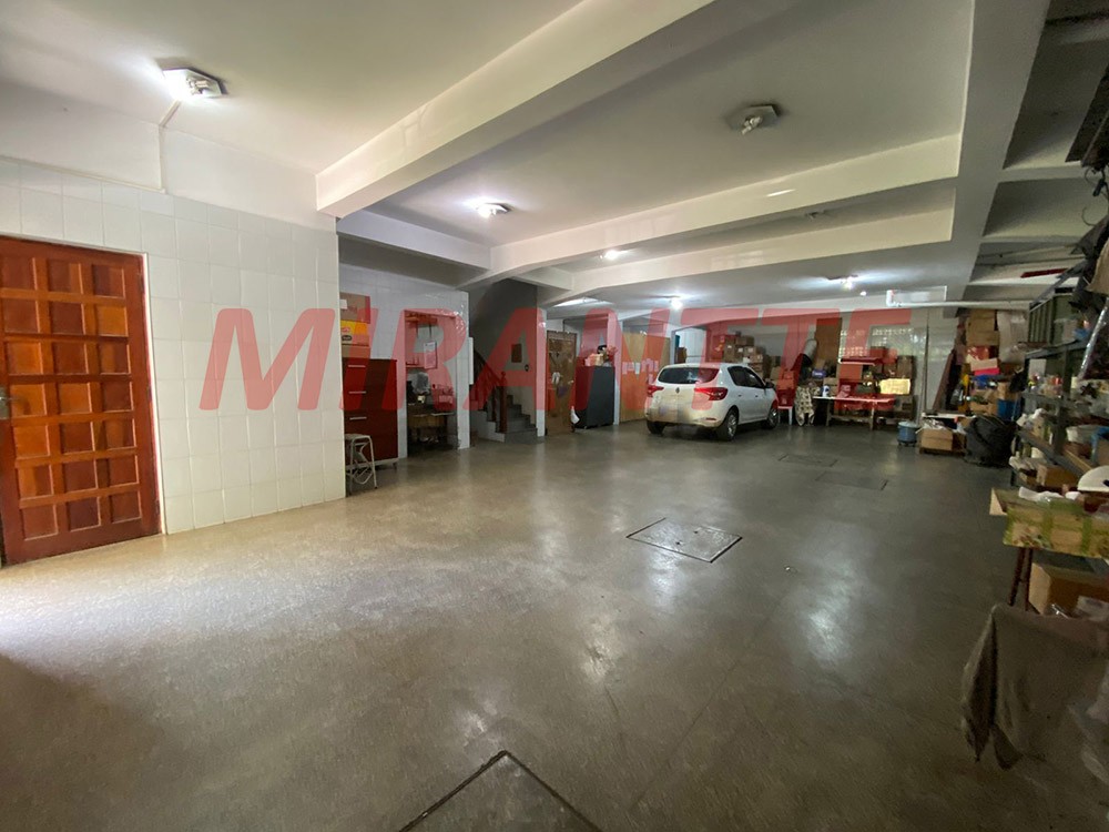 Sobrado de 403m² com 4 quartos em Jardim Tremembé
