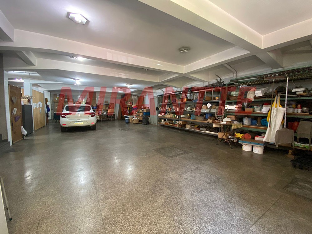 Sobrado de 403m² com 4 quartos em Jardim Tremembé