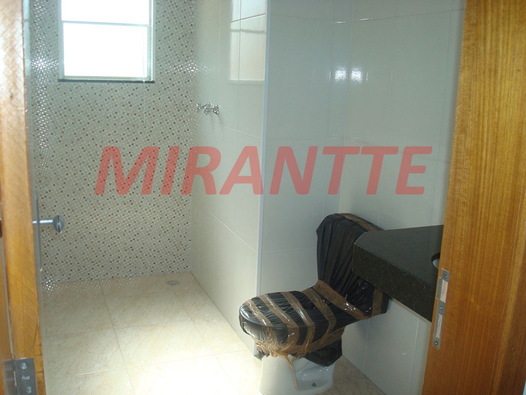 Sobrado de 200m² com 3 quartos em Jardim Virginia Bianca