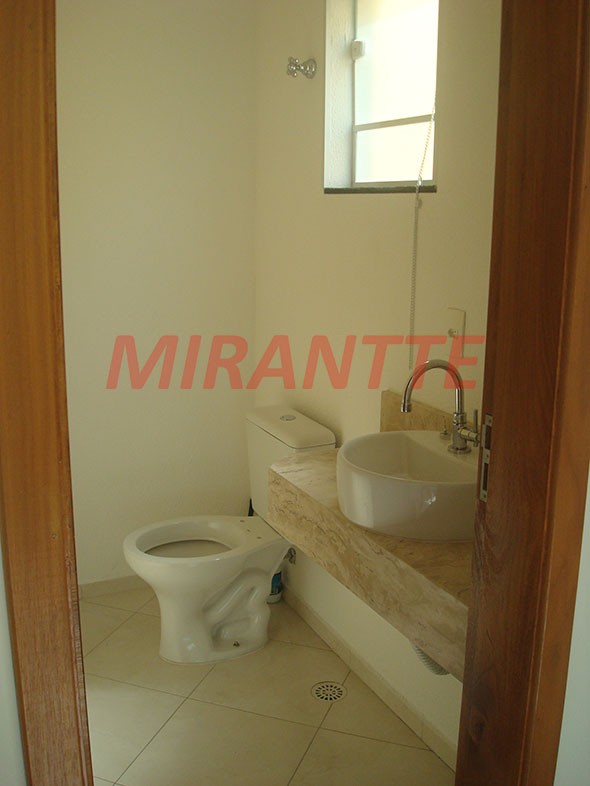Sobrado de 200m² com 3 quartos em Jardim Virginia Bianca