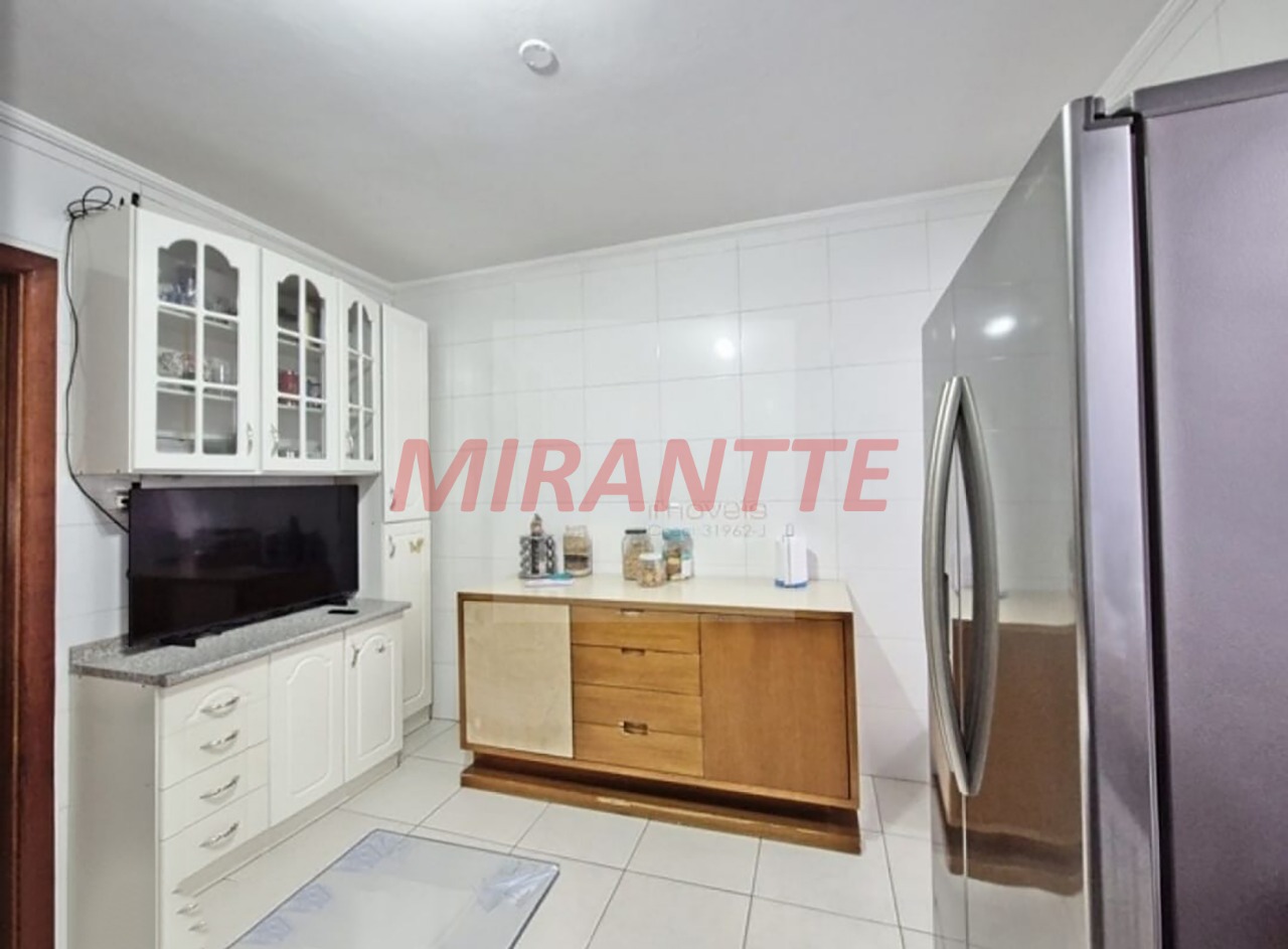 Sobrado de 150m² com 3 quartos em Santana
