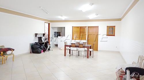 Sobrado de 400m² com 4 quartos em Jardim Virginia Bianca