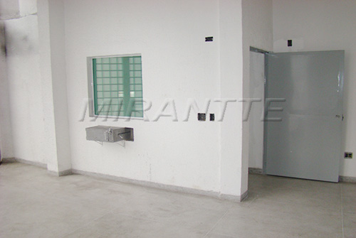 Comercial de 600m² em Consolação
