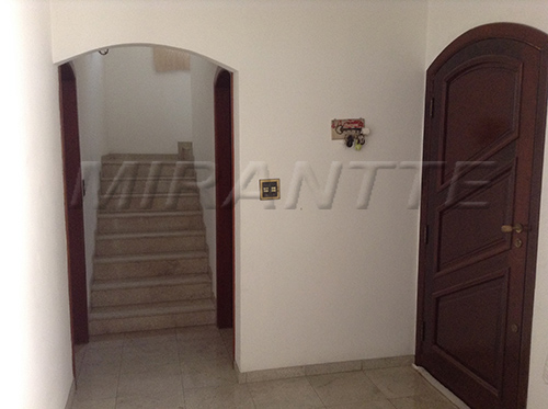 Sobrado de 260m² com 4 quartos em Santana
