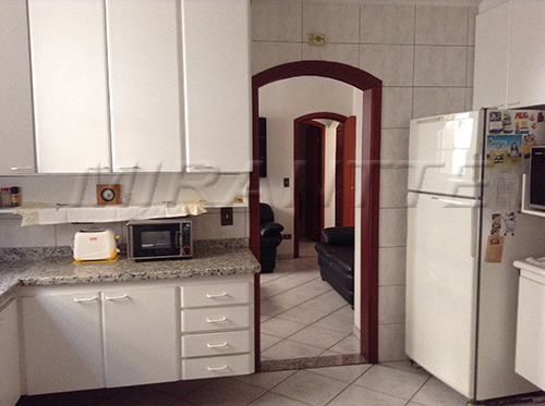 Sobrado de 260m² com 4 quartos em Santana
