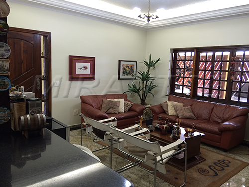 Casa terrea de 430m² com 5 quartos em Vila Mazzei