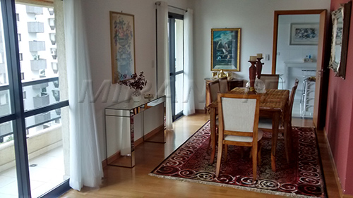 Apartamento de 173m² com 4 quartos em Santana