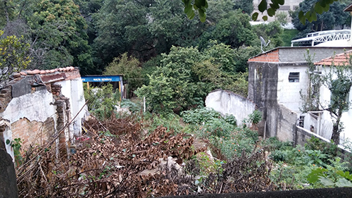 Terreno de 460m² em Água Fria