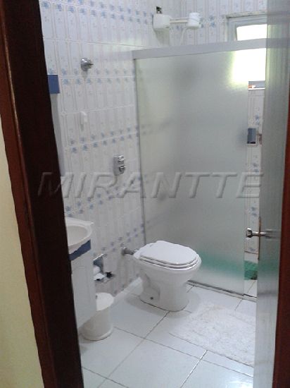 Casa terrea de 200m² com 3 quartos em Horto Florestal