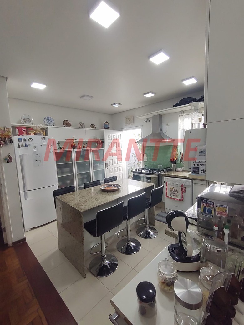 Sobrado de 266m² com 5 quartos em Vila Albertina