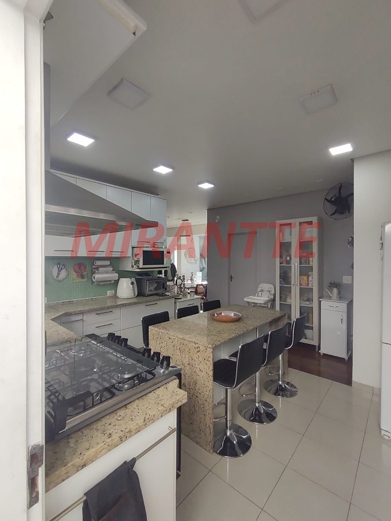Sobrado de 266m² com 5 quartos em Vila Albertina