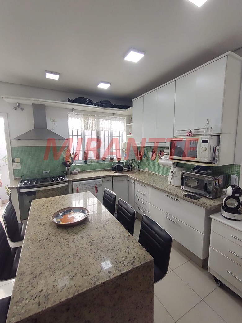 Sobrado de 266m² com 5 quartos em Vila Albertina